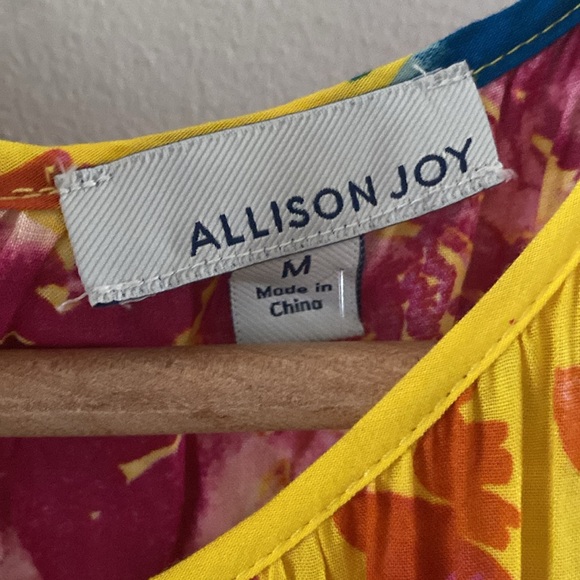 NWT evereve Allison Joy Catalina  MAXI DRESS yellow floral size  M 100% rayon - Picture 3 of 16